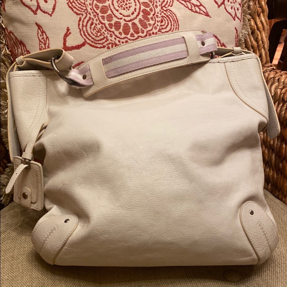Bally Cream Leather Shoulder Bag with Silver Hardware